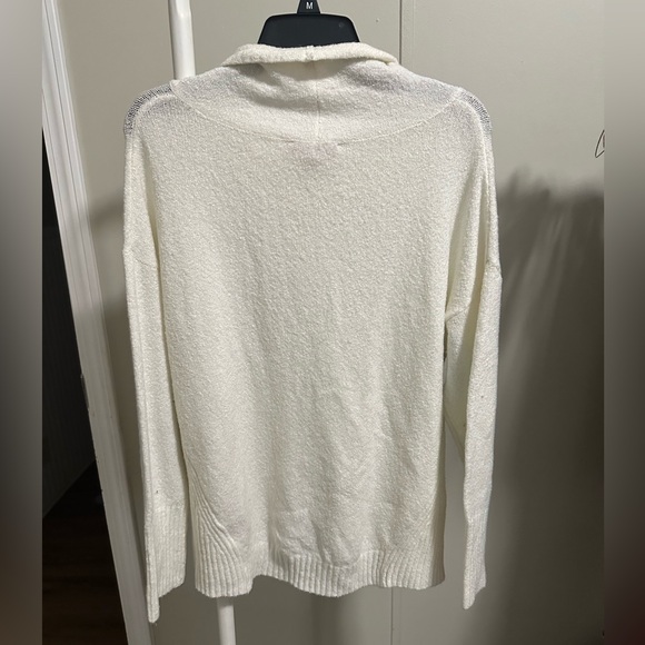Philosophy Women’s white knit cowl neck pullover sweater size medium - Picture 4 of 5